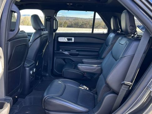 Used 2020 Ford Explorer ST w/ ST Street Pack image 21