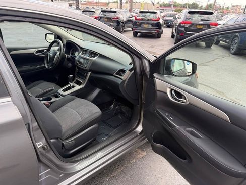 Used 2015 Nissan Sentra SV FWD image 7