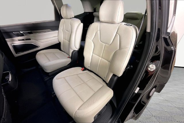 Certified 2022 Kia Telluride SX w/ Nightfall Edition Package AWD/4WD image 19