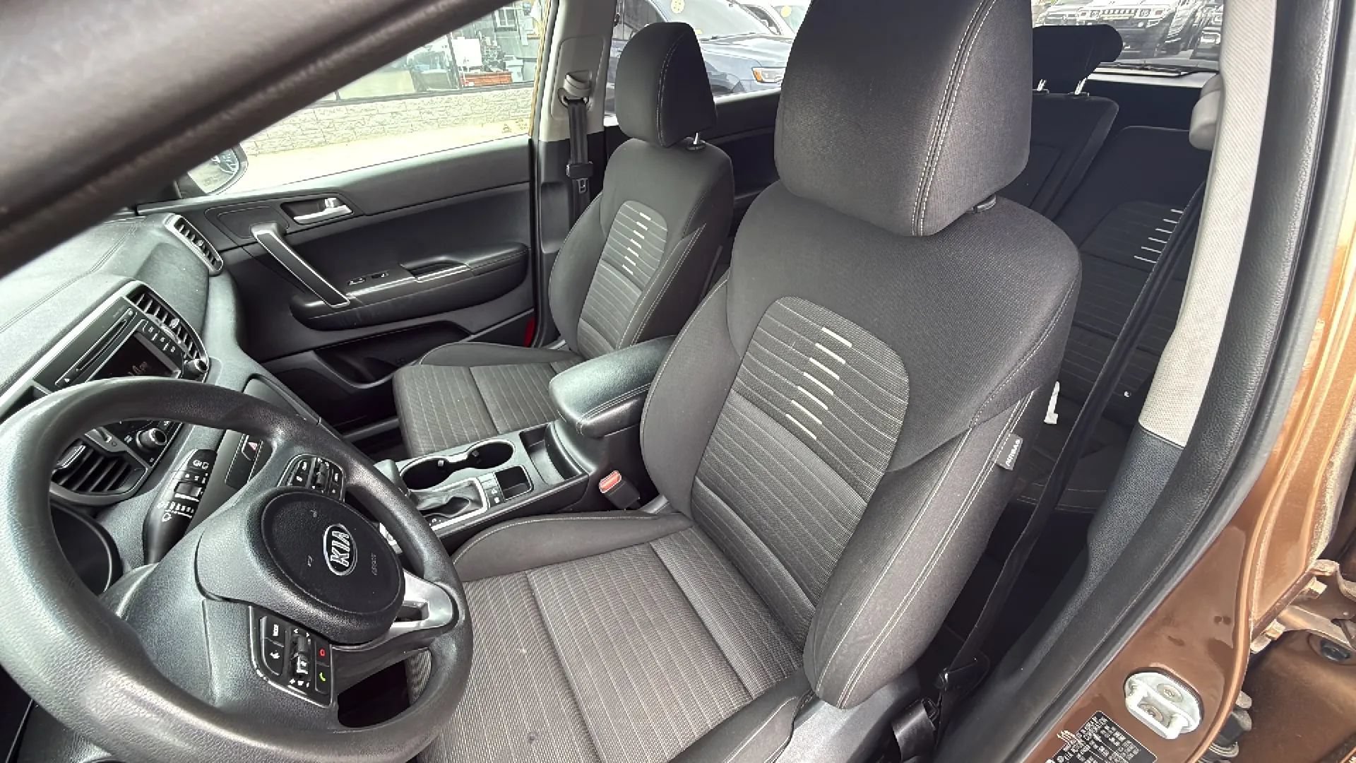Used 2017 Kia Sportage LX w/ LX Popular Package AWD/4WD image 16