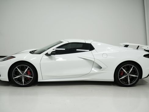 Used 2023 Chevrolet Corvette Stingray Premium Conv w/ Z51 Performance Package image 7