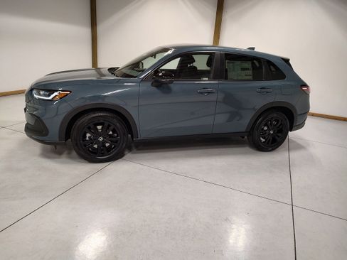 New 2026 Honda HR-V Sport image 4