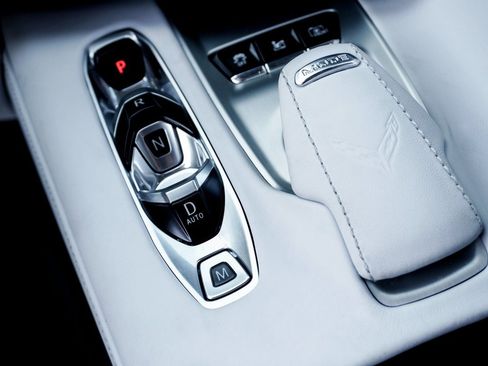 Used 2024 Chevrolet Corvette Stingray Premium Conv w/ Z51 Performance Package image 17