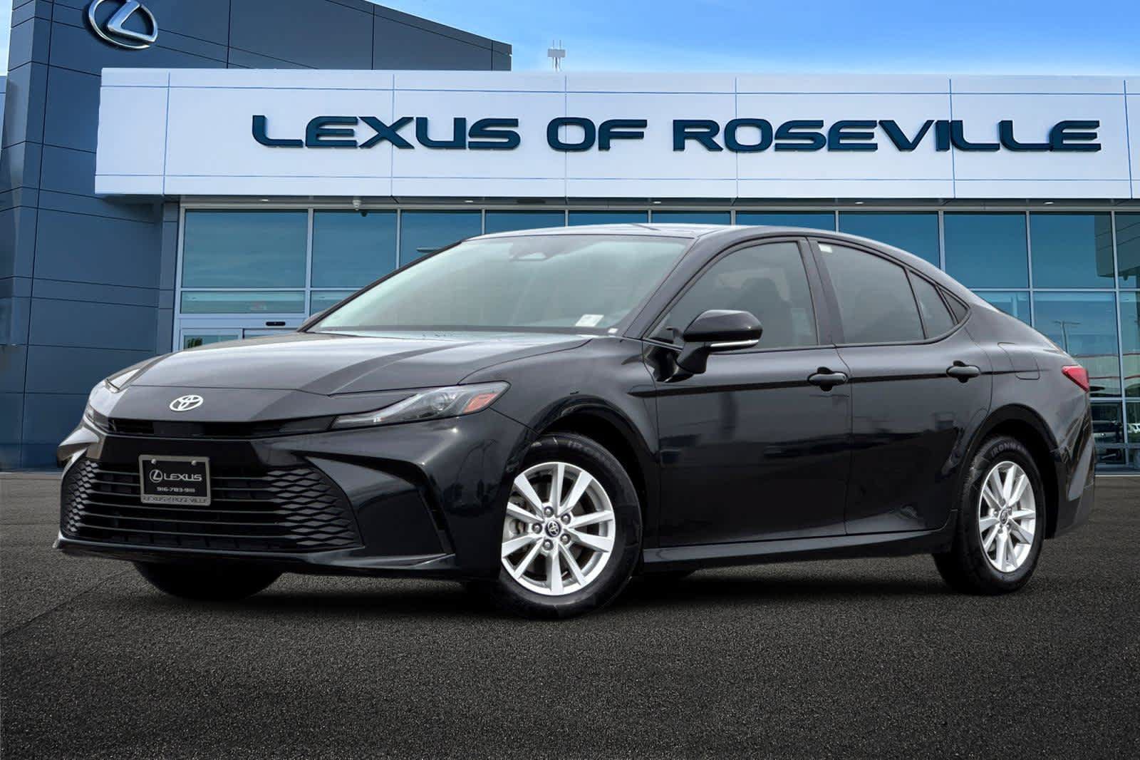 Used 2025 Toyota Camry LE FWD image 1