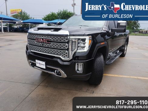Used 2023 GMC Sierra 2500 Denali w/ Denali Ultimate Package AWD/4WD image 2