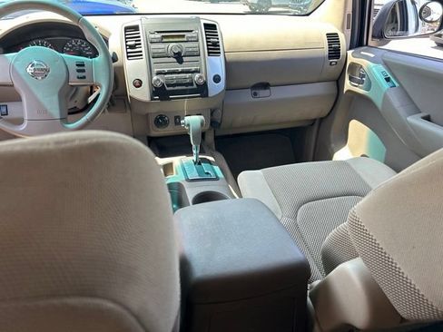 Used 2012 Nissan Frontier SV AWD/4WD image 6