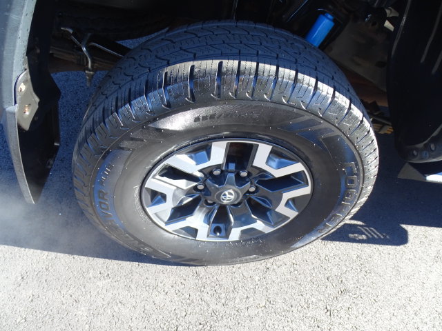 Used 2021 Toyota Tacoma TRD Off-Road w/ Technology Package AWD/4WD image 30