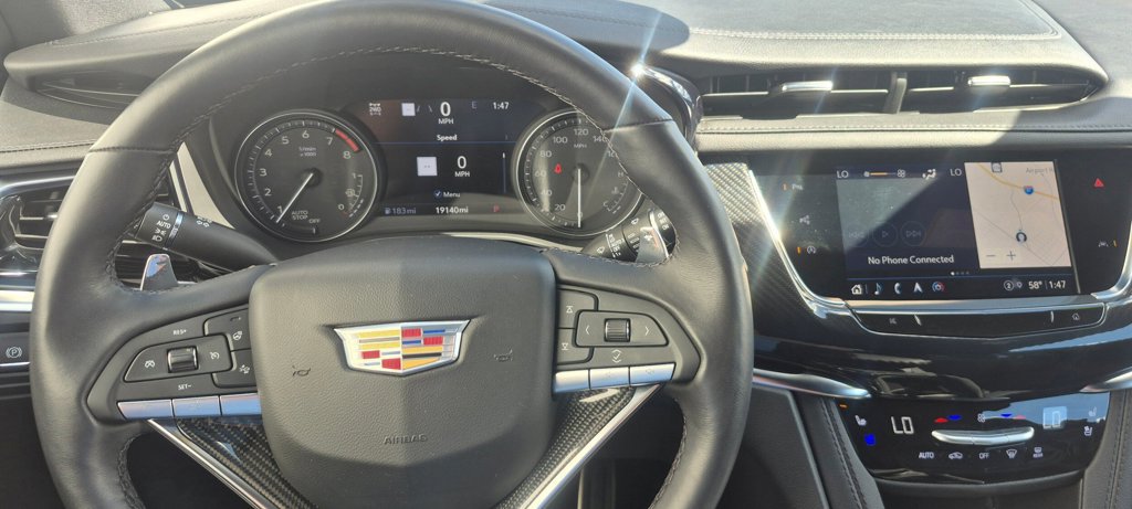 Used 2025 Cadillac XT6 Sport w/ Technology Package AWD/4WD image 9