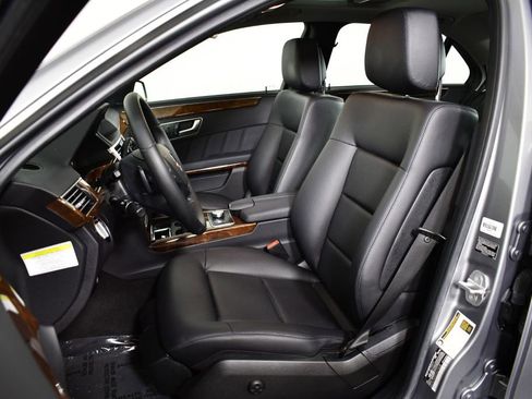 Used 2013 Mercedes-Benz E 350 Sedan image 18