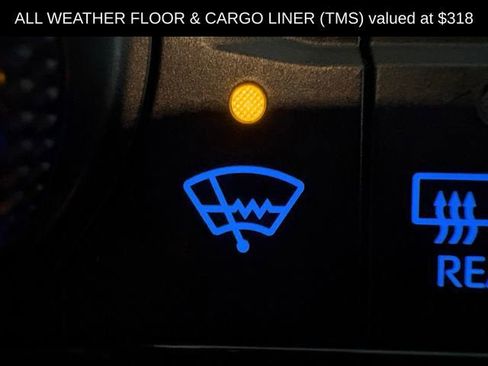 Used 2022 Toyota Highlander XSE AWD/4WD image 7