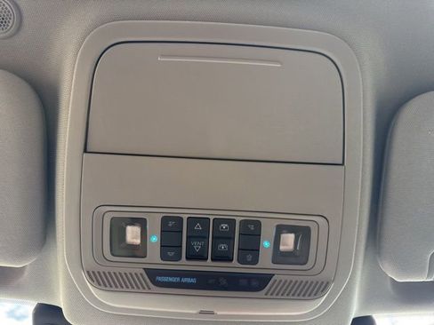 Certified 2023 Ford Explorer XLT w/ Equipment Group 202A AWD/4WD image 29