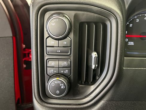 Used 2024 Chevrolet Silverado 2500 Custom w/ Custom Value Package image 30