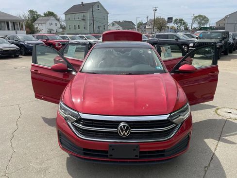 Used 2023 Volkswagen Jetta SE FWD image 30