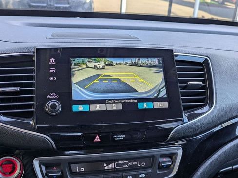 Used 2022 Honda Pilot Elite image 12