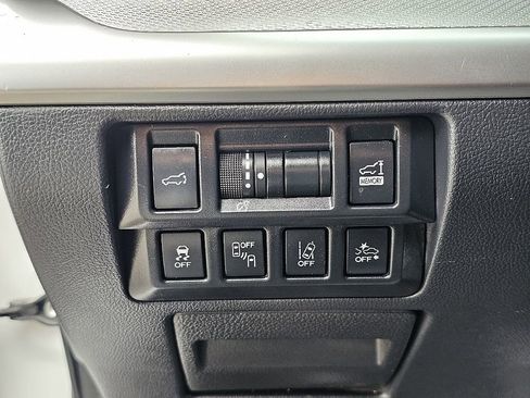 Used 2018 Subaru Outback 2.5i Premium image 27