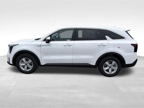 New 2026 Kia Sorento LX FWD image 4