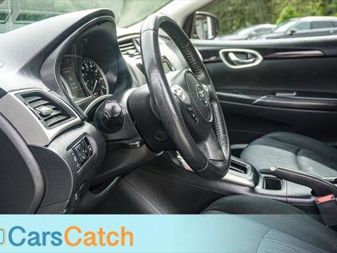 Used 2019 Nissan Sentra SV FWD image 18