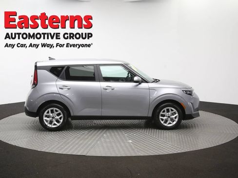 Used 2025 Kia Soul LX w/ LX Technology Package FWD image 43