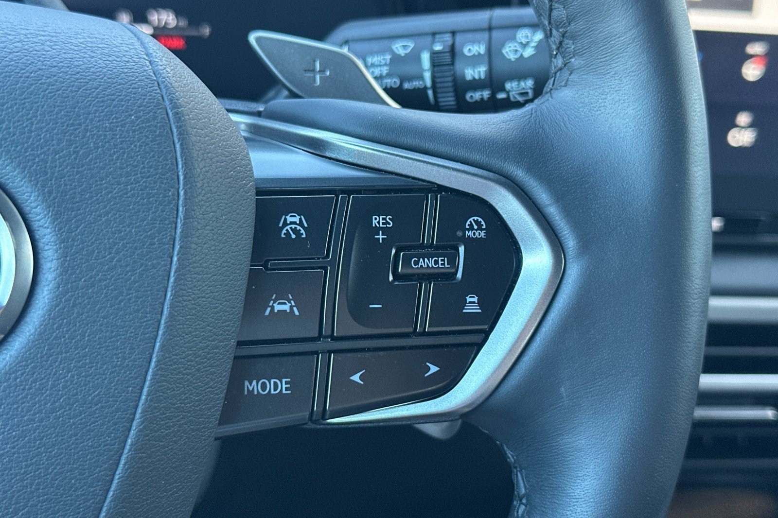 Certified 2026 Lexus RX 350h w/ Convenience Package AWD/4WD image 31