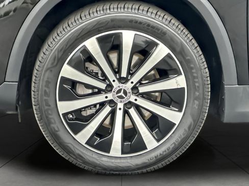 Used 2023 Mercedes-Benz GLA 250 4MATIC w/ Premium Package image 25