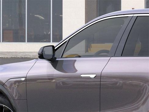 New 2026 Cadillac Lyriq Signature Luxury image 12