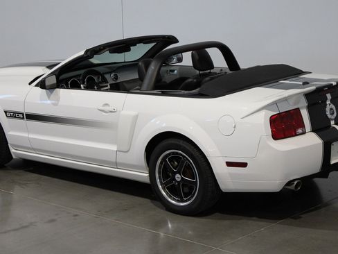Used 2007 Ford Mustang GT RWD image 20