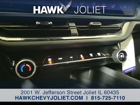 Used 2024 Chevrolet Equinox EV RS image 19