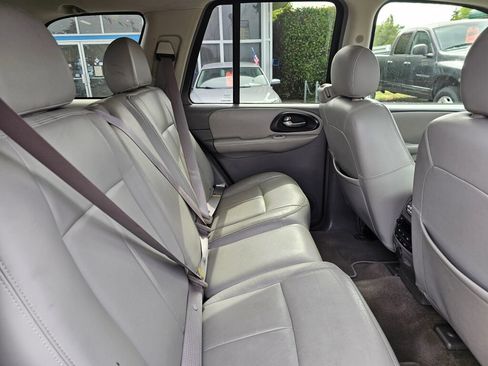 Used 2005 Chevrolet TrailBlazer LT w/ Luxury Package AWD/4WD image 15