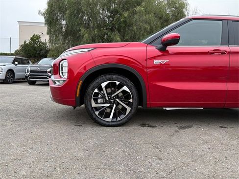 New 2025 Mitsubishi Outlander SEL image 9