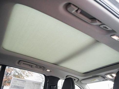 New 2026 Volvo XC90 B6 Plus w/ Protection Package Premier image 31