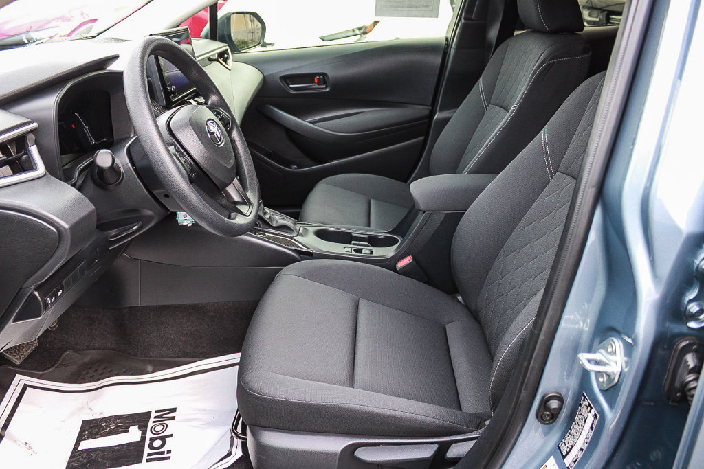 Used 2026 Toyota Corolla LE FWD image 17