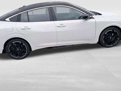 New 2026 Nissan Sentra SR w/ SR Premium Package image 14