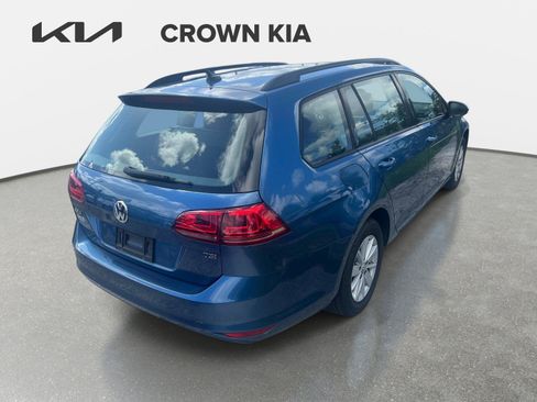 Used 2017 Volkswagen Golf S FWD image 5