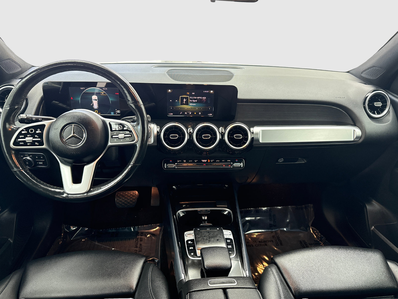 Used 2020 Mercedes-Benz GLB 250 4MATIC w/ Parking Assistance Package image 20