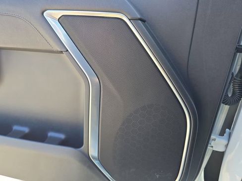 Certified 2025 Chevrolet Silverado 2500 LT w/ Convenience Package image 17