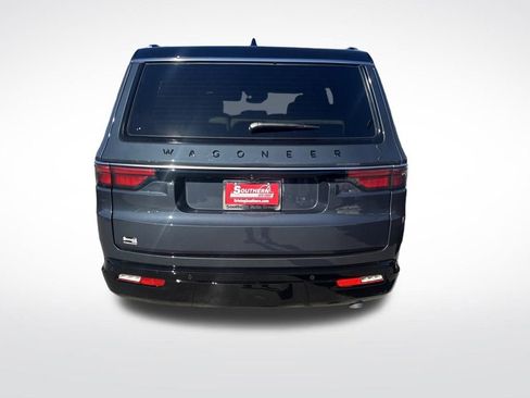 Used 2025 Jeep Wagoneer Series III w/ Quick Order Package 25C Super image 5