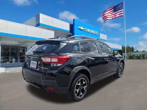 Used 2019 Subaru Crosstrek 2.0i Premium image 4