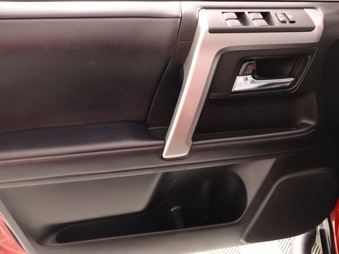 Used 2023 Toyota 4Runner SR5 Premium w/ Moonroof Package AWD/4WD image 19