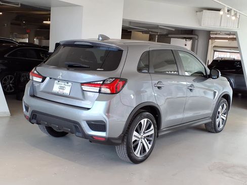 Used 2024 Mitsubishi Outlander Sport SE AWD/4WD image 4
