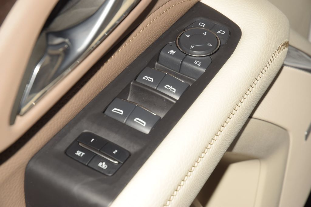 Used 2024 GMC Yukon Denali AWD/4WD image 51