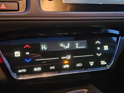 Used 2021 Honda HR-V EX-L image 29