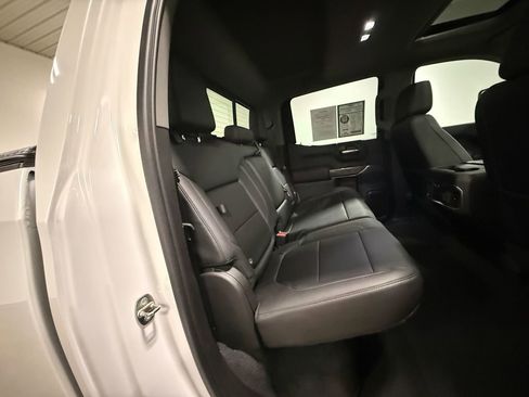 Used 2021 Chevrolet Silverado 1500 LTZ AWD/4WD image 14