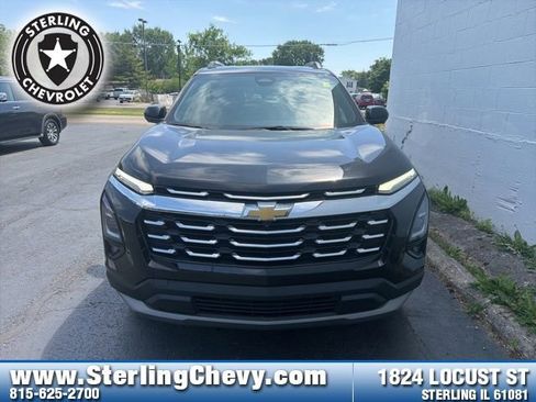 Used 2025 Chevrolet Equinox LT w/ Convenience Package II FWD image 8