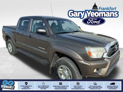 Used 2012 Toyota Tacoma 4x4 Double Cab w/ SR5 Pkg image 1
