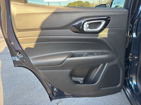 New 2026 Jeep Compass Latitude image 33