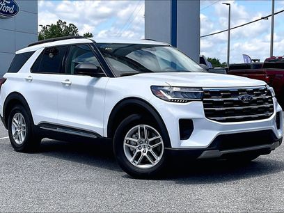 Used 2025 Ford Explorer Active