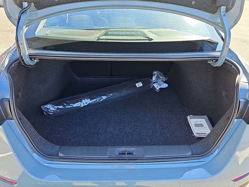 Certified 2025 Nissan Sentra SR w/ SR Premium Package FWD image 31