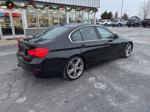 Used 2017 BMW 330i xDrive Sedan image 3