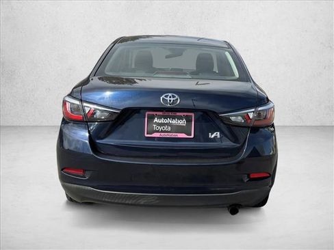 Used 2017 Toyota Yaris iA FWD image 6