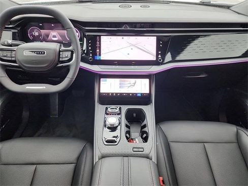 Used 2025 Jeep Wagoneer S Limited image 22